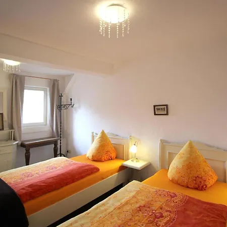 Apartmán 180 Qm Biberburg, In Der Romantischen Roedermuehle An Der Fraenkischen Saale In Deutschlands Mitte, 8 Km Zur A7