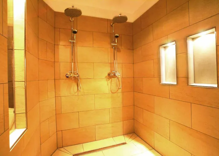 180 Qm Biberburg, In Der Romantischen Roedermuehle An Der Fraenkischen Saale In Deutschlands Mitte, 8 Km Zur A7 Apartman *